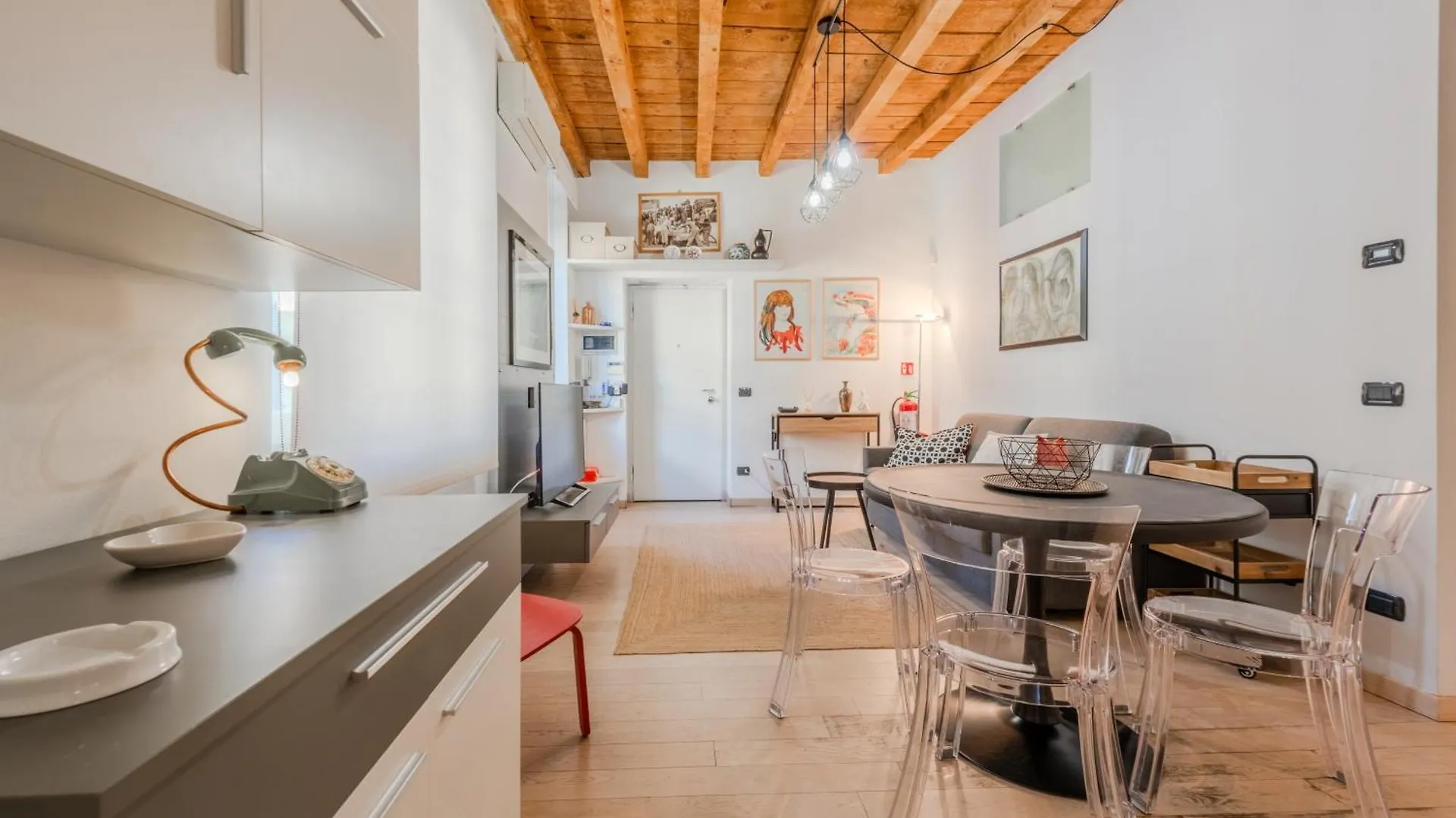 דירות מילאנו Crocetta Modern Flat